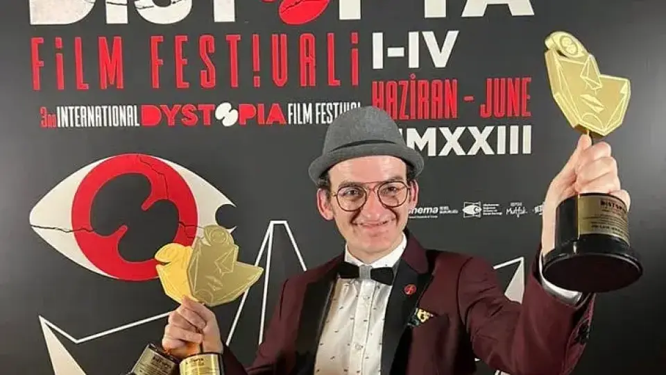 Журито на Дистопия Филм Фест влюбено в Ники Станоев, талантът с голямата награда за най-добър актьор