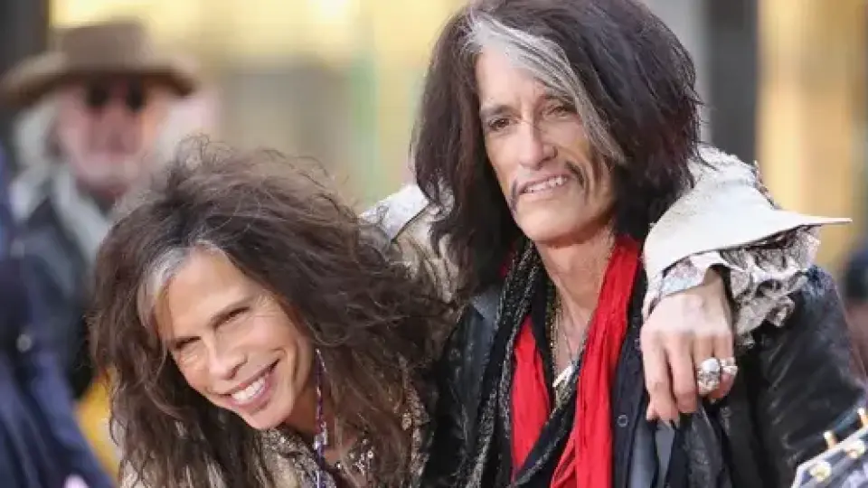 Стивън Тайлър и Джо Пери от Aerosmith отново се събраха на музикалната сцена