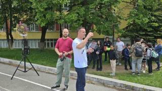 Сара Джесика Паркър чете по две книги дневно, готви се за журирането на „Букър“