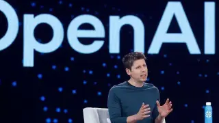 Лана Дел Рей отново променя заглавието и отлага премиерата на новия си албум