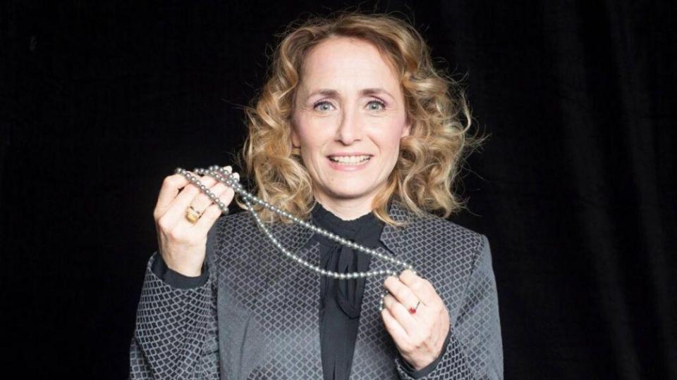 Албена Павлова: В литературата откривам всичко онова, в което искам да живея (БЛИЦ)