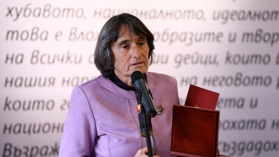 Руси Чанев, Здравка Евтимова и Йорданка Христова са сред отличените с награда „Златен век“ по случай 1 ноември