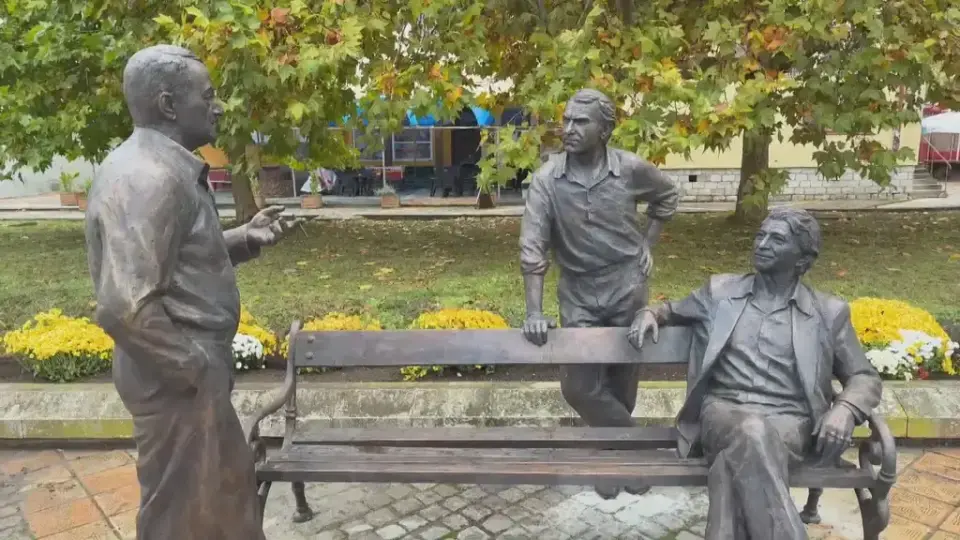 Откриват паметник на Парцалев, Григор Вачков и Дончо Цончев в град Левски