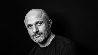 „Безопасни връзки“ – „границите“ в любовните взаимоотношения през призмата на хумора