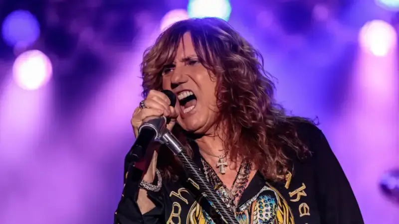 Дейвид Ковърдей от Whitesnake и Deep Purple се оттегля от сцената