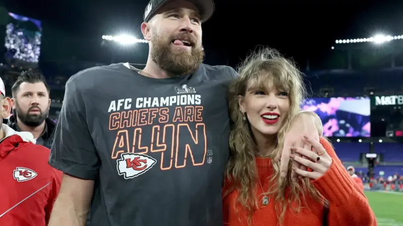 Речникът на Кеймбридж обяви „парасоциален“ за Дума на 2025 г.