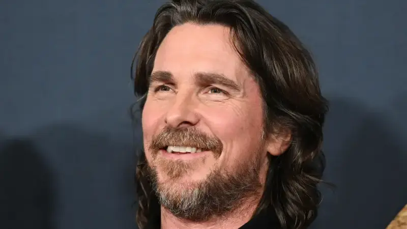 Спрягат името на Крисчън Бейл за роля във филма ,,Жега 2“