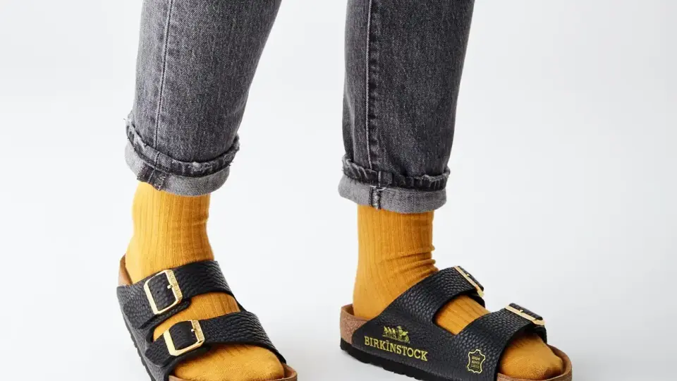 Обсипани с диаманти, злато и метеорит: Кои са най-скъпите обувки, създавани някога?