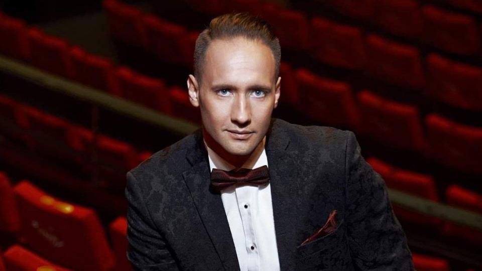 Дарин Ангелов и заветът да раздаваш себе си (блиц)