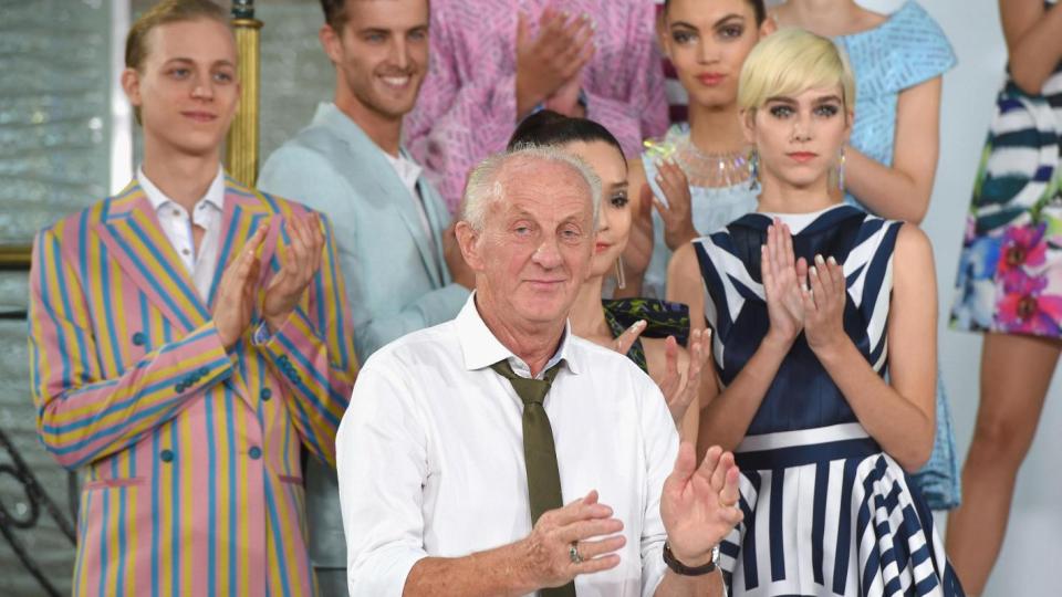 Личният дизайнер на принцеса Даяна почина на 80-годишна възраст