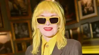 Почина дизайнерката Пам Хог, обличала Бионсе, Лейди Гага и Риана