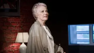 Меглена Караламбова и изграждането на един образ между удовлетворението и мъката