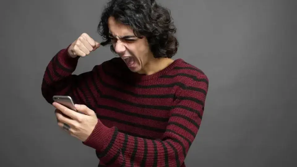 Онлайн манипулациите станаха дума на годината на Оксфордския университет