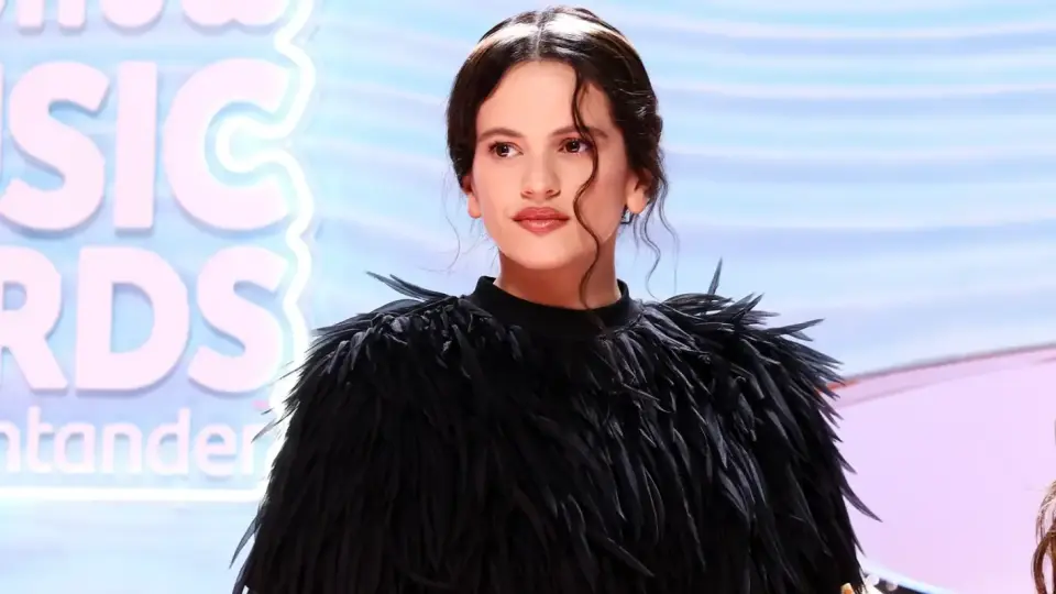 Росалия тръгва на мащабно световно турне през 2026 г.