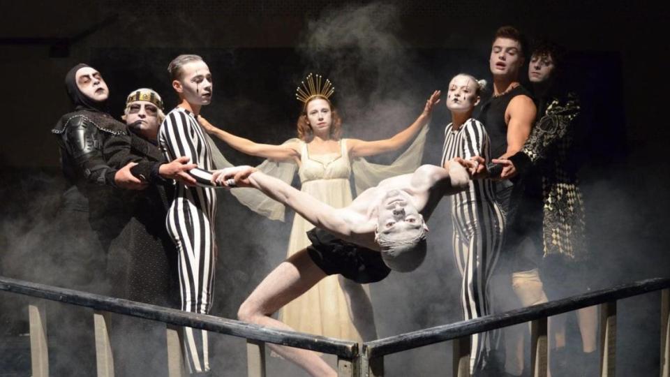 Животът сън ли е и други вечни въпроси с театър „Зонг“ (ревю)