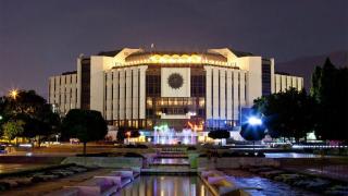 Празничен новогодишен концерт открива честванията по повод 45-ата годишнина на НДК