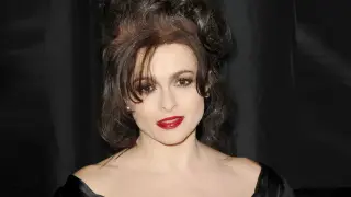 Спрягат Хелена Бонам Картър за главна роля в  сезон 3 на "Белият лотос"