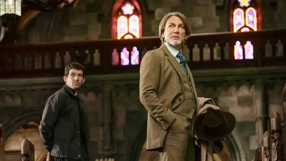 „Вади ножовете” за битка между духовното и рационалното (РЕВЮ)