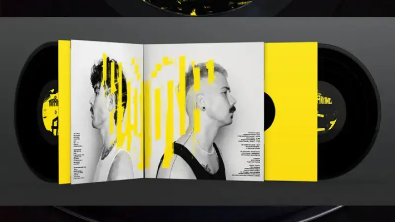 „Молец“ пускат новия си албум навсякъде на 15 януари