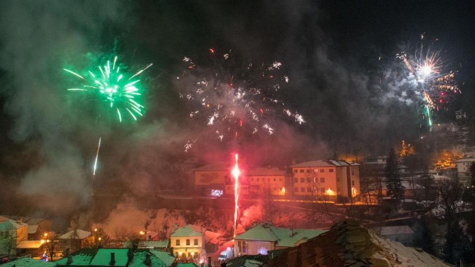 Зимна разходка из България: Къде да усетим празничната магия?