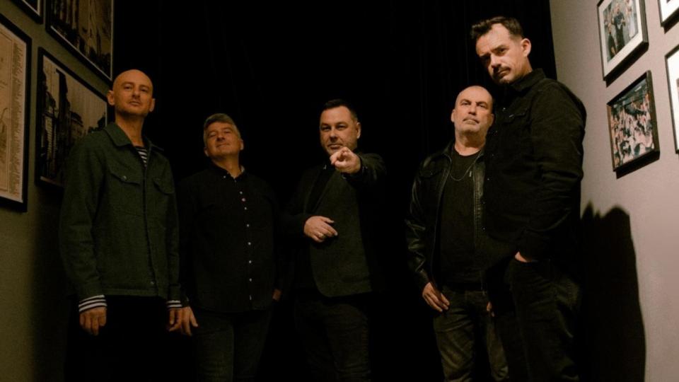 „Остава“ и отговорността да си изгубиш „времето в мисли“ за себе си и света