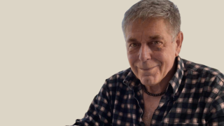 Почина писателят Роси Антов