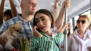 Netflix подновява „Емили в Париж“ за шести сезон