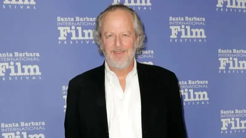 До шест месеца затвор и глоба грозят Марв от „Сам вкъщи”