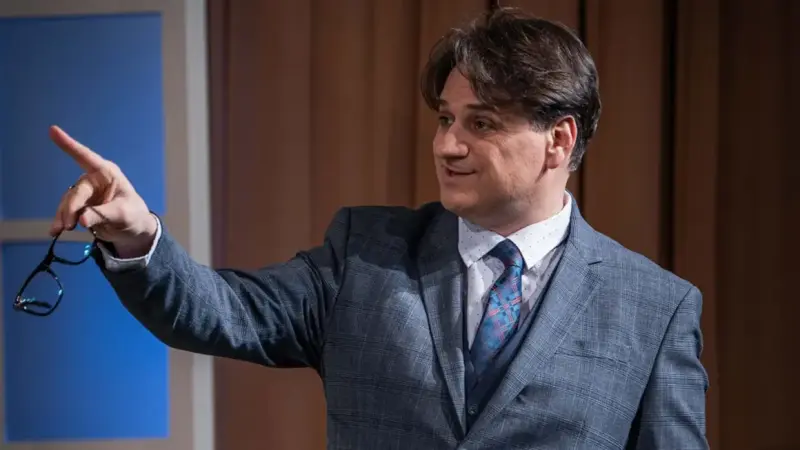 Мариан Бачев - равносметката на един министерски мандат