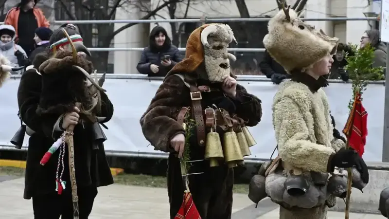 Започва фестивалът „Сурва“, ще продължи и през следващия уикенд