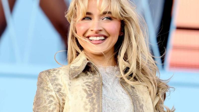 Сабрина Карпентър ще бъде част от откриващата церемония на наградите ,,Грами“