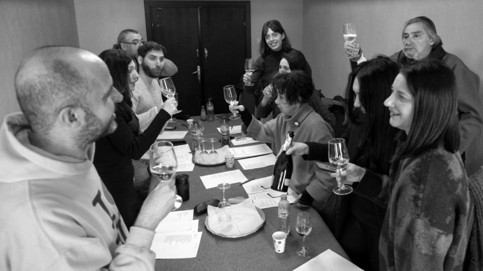 Спектакъл по българска любовна поезия представя театърът в Плевен