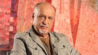 Париж отдава почит на фотографа Мартин Пар с изложба