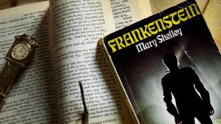 Най-известните случаи на писатели, които са превърнали сънищата си в бестселъри