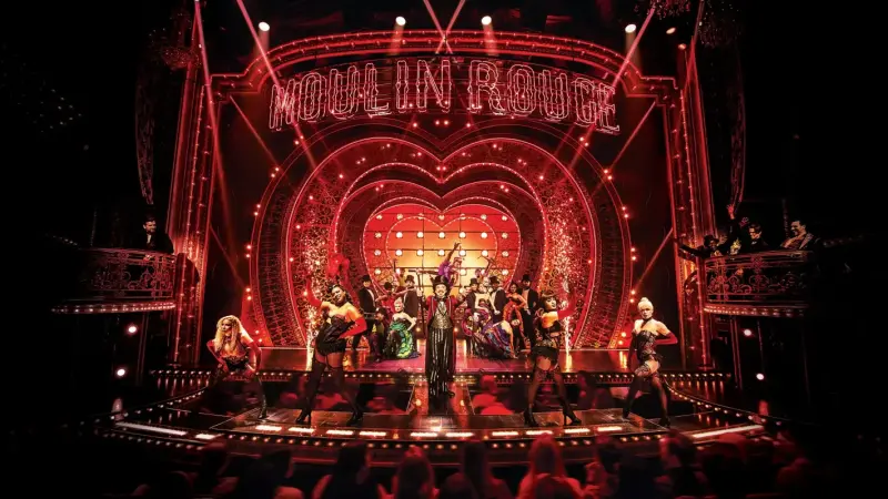 „Мулен Руж! Мюзикълът“ слиза от Бродуей след седем години