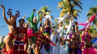 Дарин Ангелов представя песен по свой текст