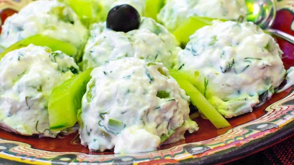 Салатата „Снежанка” е най-харесваното ястие с краставица в света