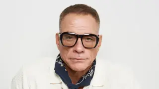 Жан-Клод Ван Дам изостави бойните изкуства и хвана четката, ще има изложба в Хонконг