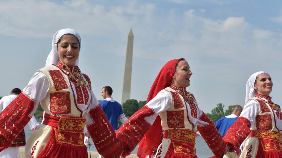 Според проучване само 9% от българите се самоопределят като европейци