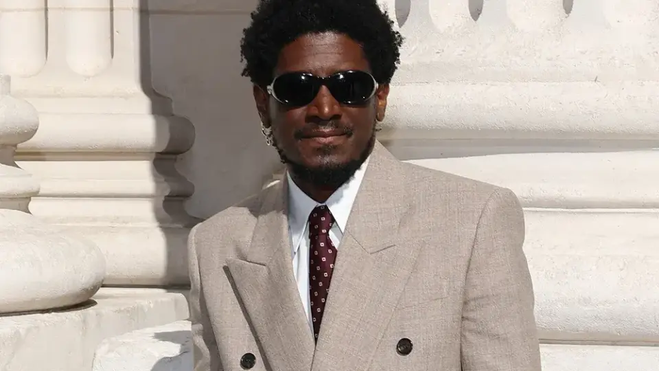 Композиторът Labrinth се отрече публично от музикалната индустрия и от участието си в ,,Еуфория”