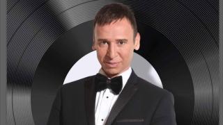 Виктор Калев отбелязва 10 години „Грамофонът“ с голямо национално турне