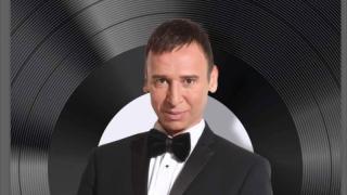 Виктор Калев отбелязва 10 години „Грамофонът“ с голямо национално турне