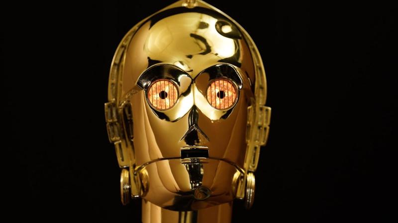 За над 1 милион долара продадоха на търг главата на C-3PO от „Междузвездни войни“
