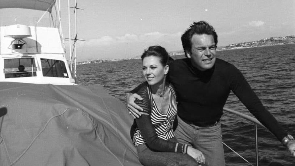 Мистерии сред звездите: смъртни случаи, които така и не бяха разкрити