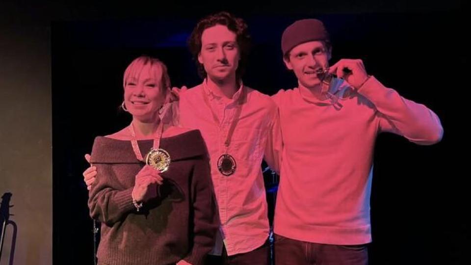 Театър „Българска армия“ връчи годишните си награди на актьори от трупата