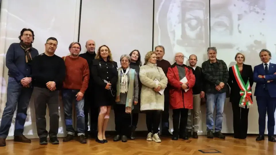 Галерия Ларго приключи с успех проекта „Полет“, представил изложба графика в България и Италия