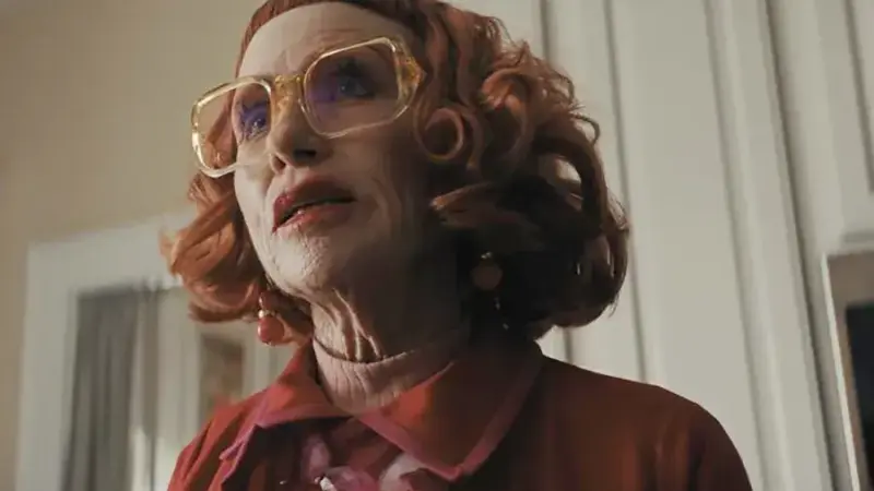 Warner Bros. разработват предистория на филма ,,Оръжия“