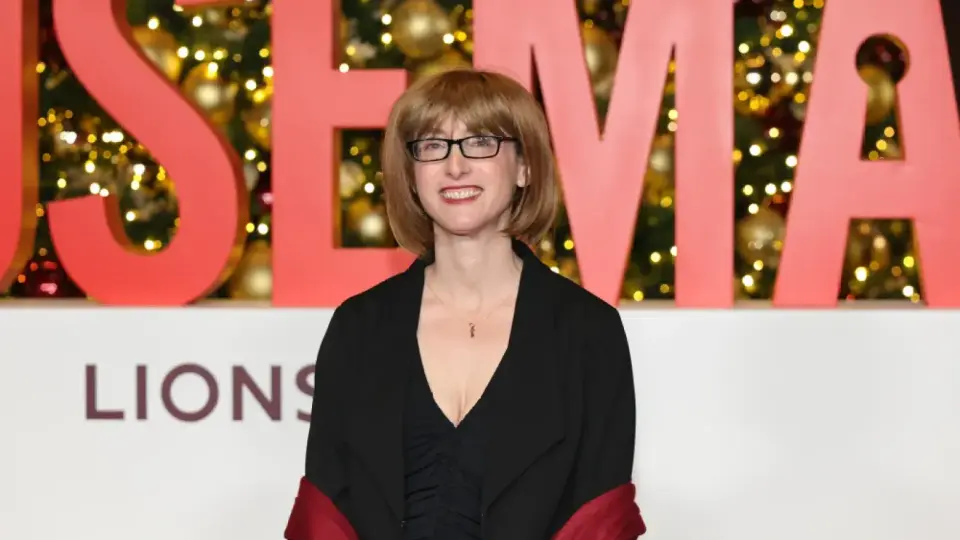 Авторката на ,,Прислужницата“ разкри истинската си самоличност