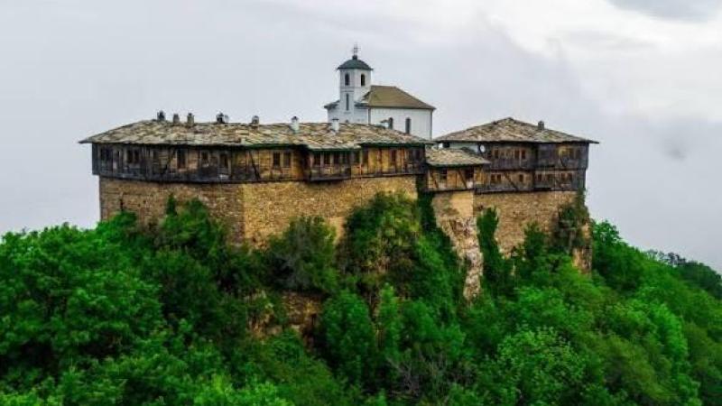 Българските манастири, които трябва да посетите поне веднъж в живота си