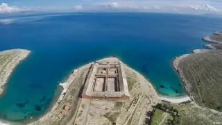 Кои са най-дългоочакваните чуждестранни албуми за пролет - лято 2026?